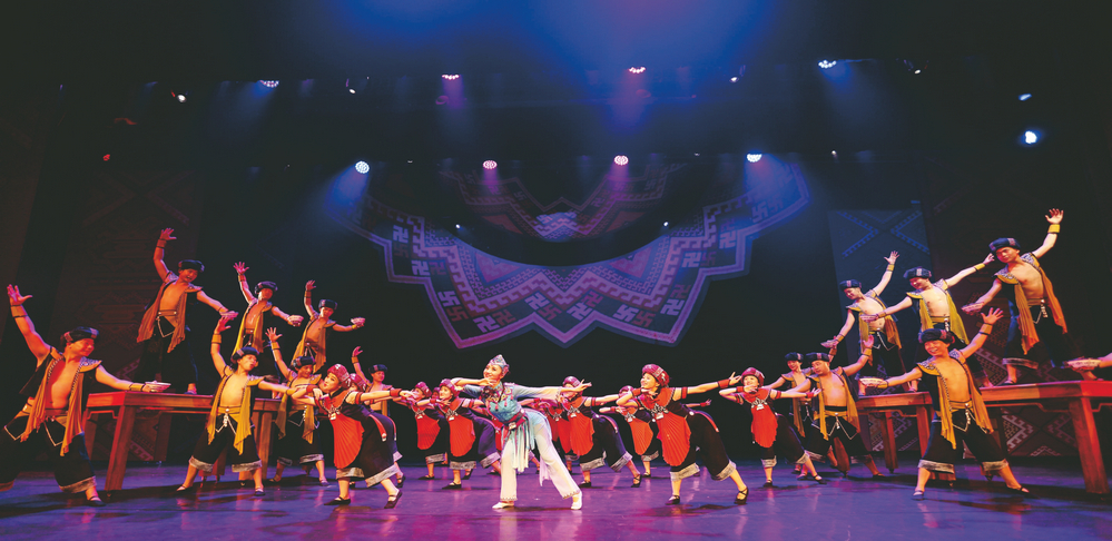 大型土家族舞蹈诗《姐郎河》剧照2