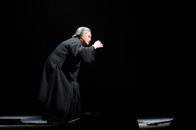 母亲节特辑丨舞台上风格多变的母亲形象和不变的深邃母爱